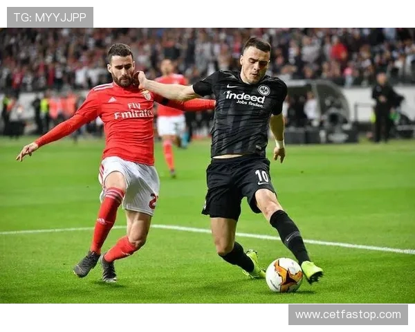 《德杯焦点：法兰克福状态回暖，多特迎伤员归队》